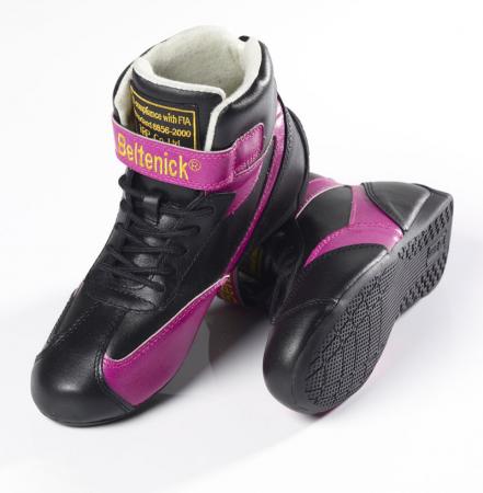 Beltenick FIA Fahrerschuh BTN200
Schuhgrösse: 43, Farbkombination: schwarz-pink