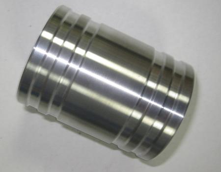 Alu - Verbindungsrohr gedreht 
Durchmesser: 16 mm